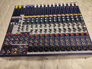 Mixer Soundkraft EFX-12 cu Lexicon incorporat foto 8