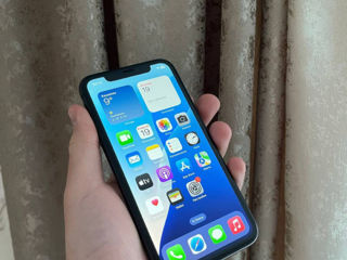 iPhone 11 / 128GB foto 3