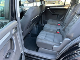 Volkswagen Touran foto 17