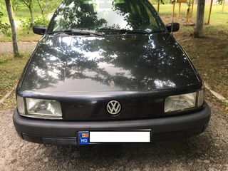 Volkswagen Passat foto 1