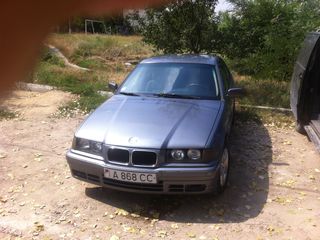 BMW 3 Series foto 2