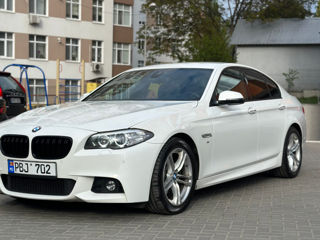 BMW 5 Series foto 9