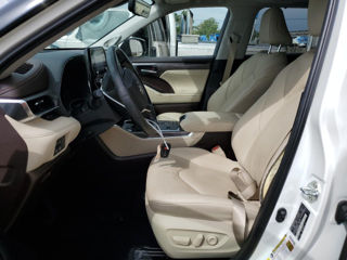 Toyota Highlander foto 8