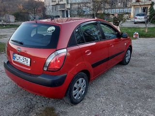 KIA Rio foto 3