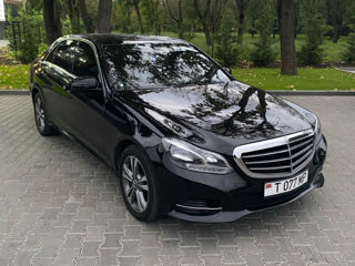 Mercedes E-Class foto 1