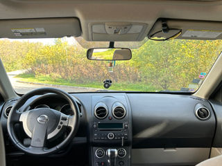 Nissan Rogue foto 4