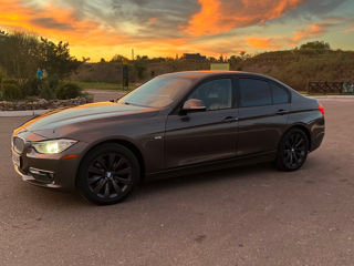 BMW 3 Series foto 8