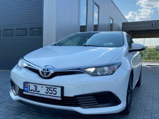 Toyota Auris foto 4