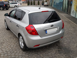 Kia Ceed foto 8