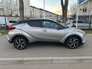 Toyota C-HR foto 4