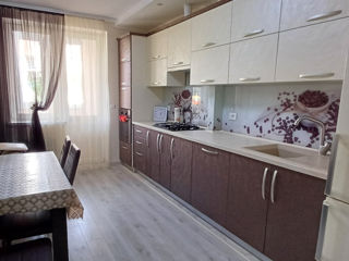 Apartament cu 2 camere, 76 m², Buiucani, Chișinău foto 4