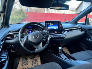 Toyota C-HR foto 7