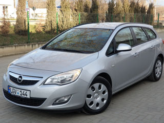 Opel Astra foto 9