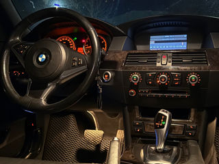 BMW 5 Series foto 5