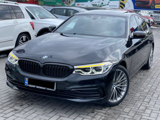 BMW 5 Series foto 1