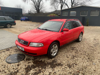 Audi A4 foto 2