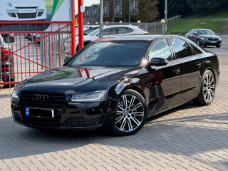 Audi A8 foto 1