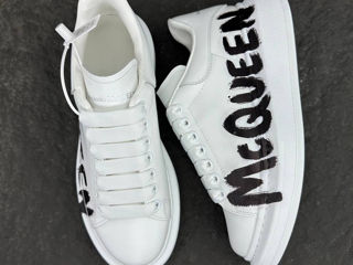 Alexander McQueen foto 4