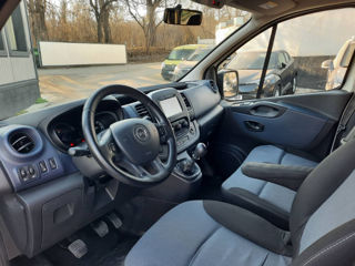 Opel Vivaro foto 9