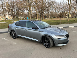 Skoda Superb foto 4