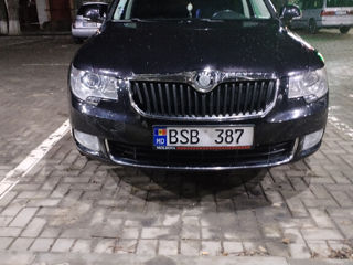 Skoda Superb foto 2