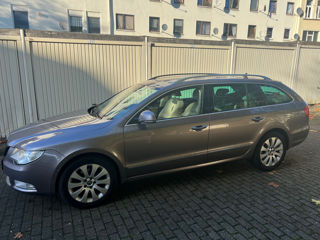 Skoda Superb foto 3