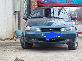 Daewoo Nexia foto 1