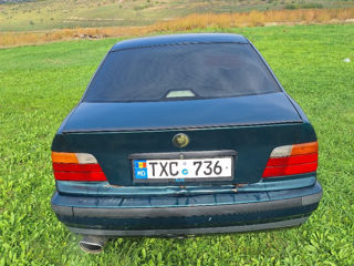 BMW 3 Series foto 9