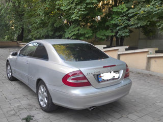 Mercedes CLK-Class foto 3