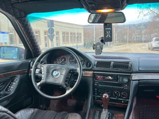 BMW 7 Series foto 10