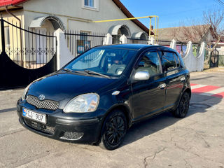 Toyota Yaris foto 2