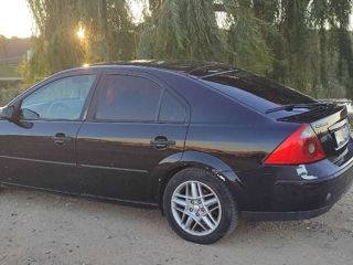 Ford Mondeo foto 6