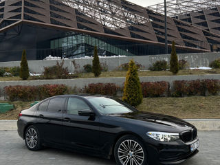 BMW 5 Series foto 3