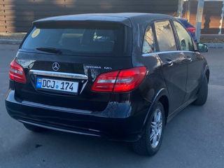 Mercedes B-Class foto 4