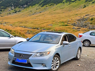 Lexus ES Series