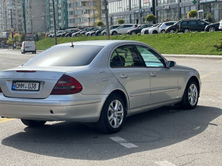 Mercedes E-Class foto 6