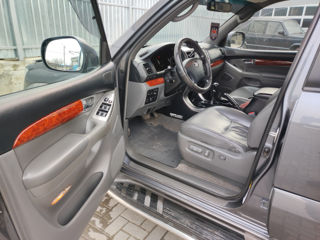 Toyota Land Cruiser Prado foto 5