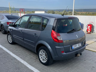 Renault Scenic foto 1