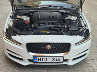 Jaguar XE foto 18