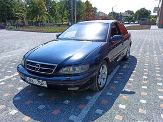 Opel Omega foto 2