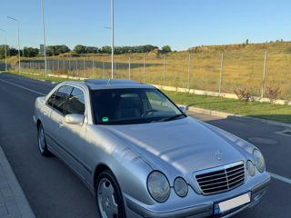 Mercedes E-Class foto 3