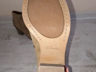 clarks 37