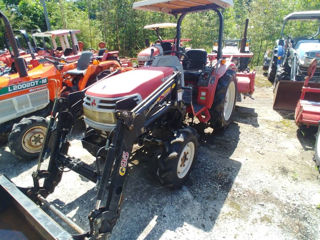 Tractor japonez Mitsibishi 26 cai + freza + incarcator frontal