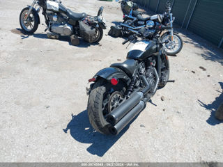 Indian Motorcycle Scout Bobber Sixty foto 9