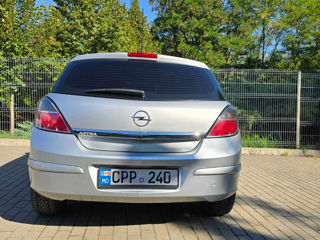 Opel Astra foto 10