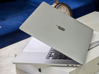 MacBook Pro 16 Retina 2021 (Core i7 9750H/32Gb DDR4/512Gb SSD/4Gb Radeon Pro 5300M/16") foto 10