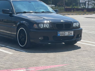 BMW 3 Series Coupe foto 2