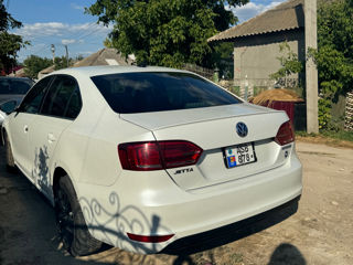 Volkswagen Jetta foto 6