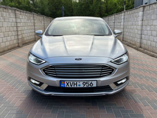 Ford Fusion foto 6