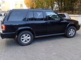 Nissan Pathfinder foto 3